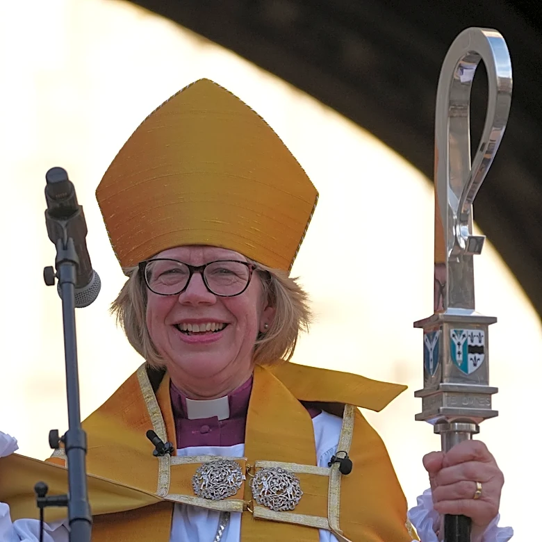 Pope Leo meets Archbishop of Canterbury Sarah Mullally, pledging to keep working past differences