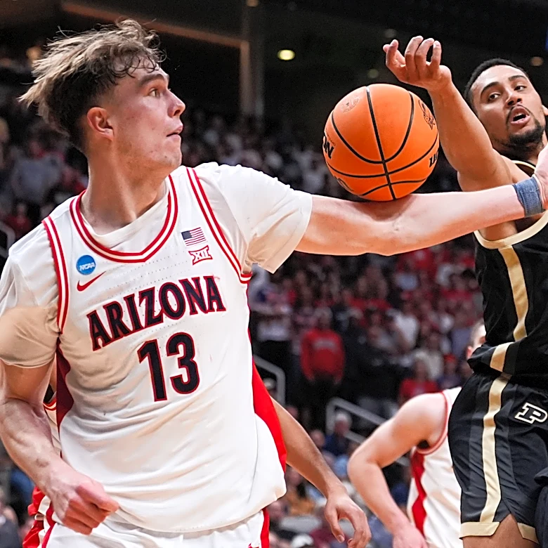 Arizona's Motiejus Krivas and Ivan Kharchenkov returning to the Wildcats after Final Four run