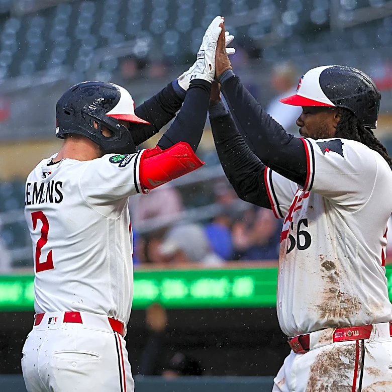 Kody Clemens homers, drives in 5 runs to power the Twins to an 11-4 win over Mariners