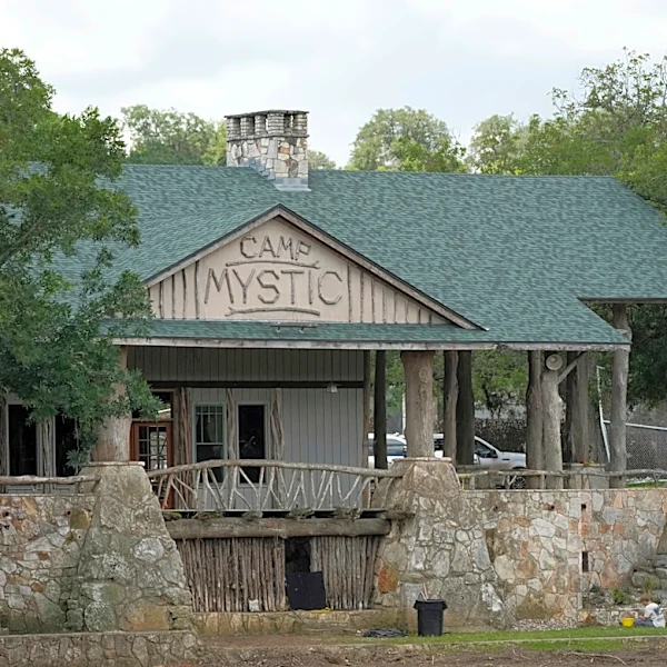 Camp Mystic director offers tearful apology to victims' families during legislative hearing