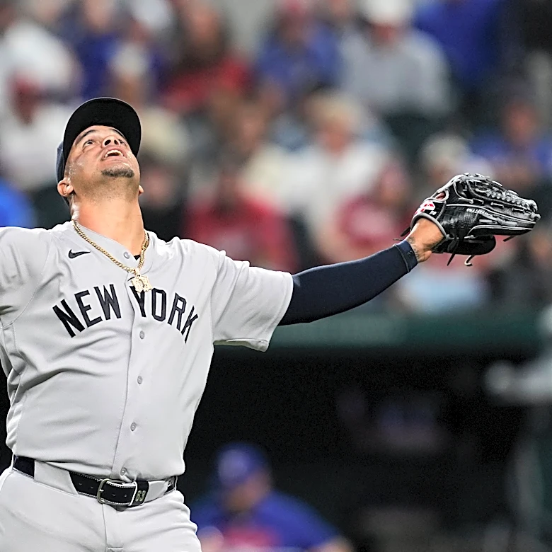 Infielder-turned-reliever Fernando Cruz highlights a night of defensive gems for the Yankees