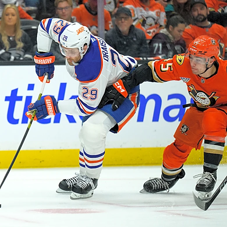 Draisaitl’s 2 goals lift the Oilers past the Ducks 4-1 to stave off elimination