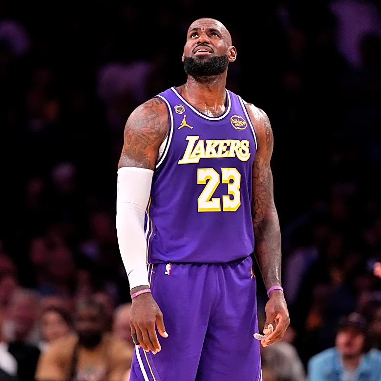 LeBron James isn't worried yet after Lakers lose 2nd straight potential series clincher to Rockets