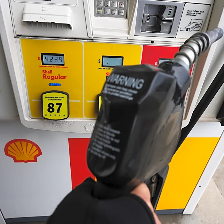 Soaring oil prices ease and markets rise as Big Tech sends mixed signals