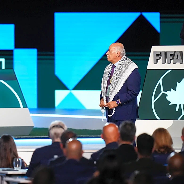 Palestinian and Israeli soccer officials refuse to shake hands at FIFA Congress