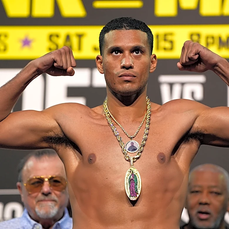 David Benavidez eyes history in Cinco de Mayo clash with cruiserweight champ Gilberto Ramirez