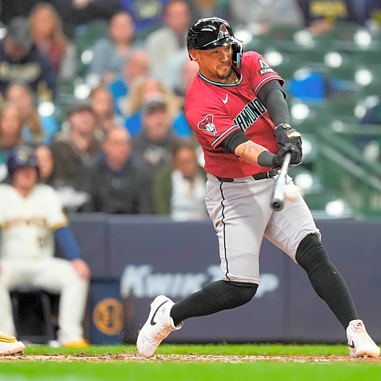 Arizona's Ildemaro Vargas sets record for Venezuela-born player with a 27-game hit streak