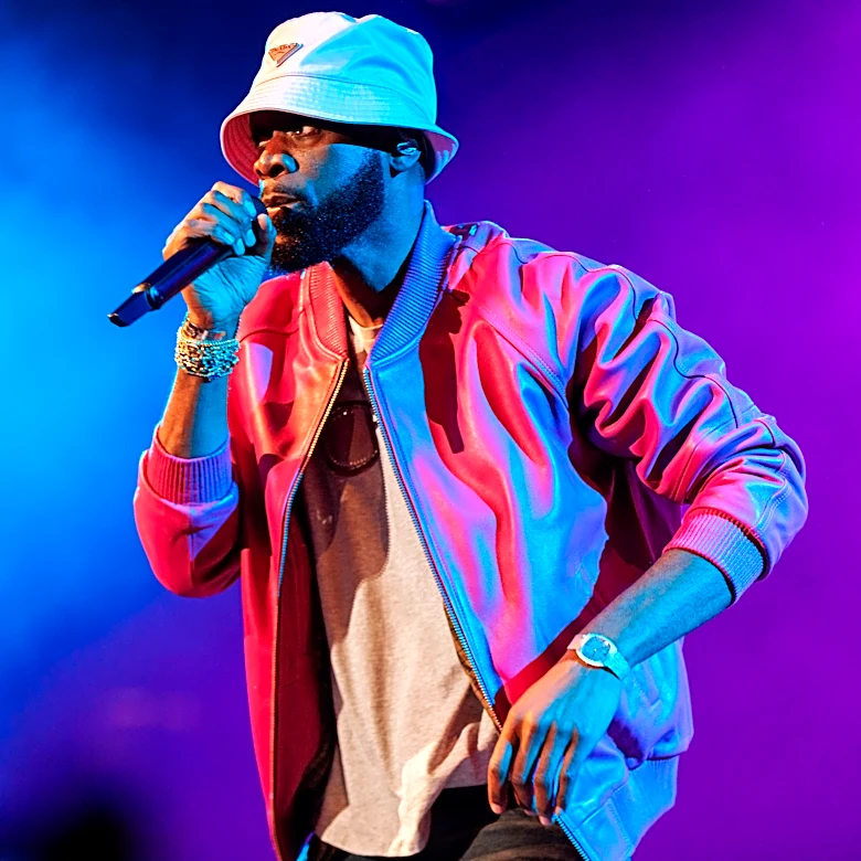 Fugees rapper Pras reports to prison to begin 14-year sentence