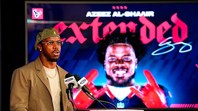 Texans sign Pro Bowl LB Azeez Al-Shaair to 3-year extension that'll keep him in Houston through 2029