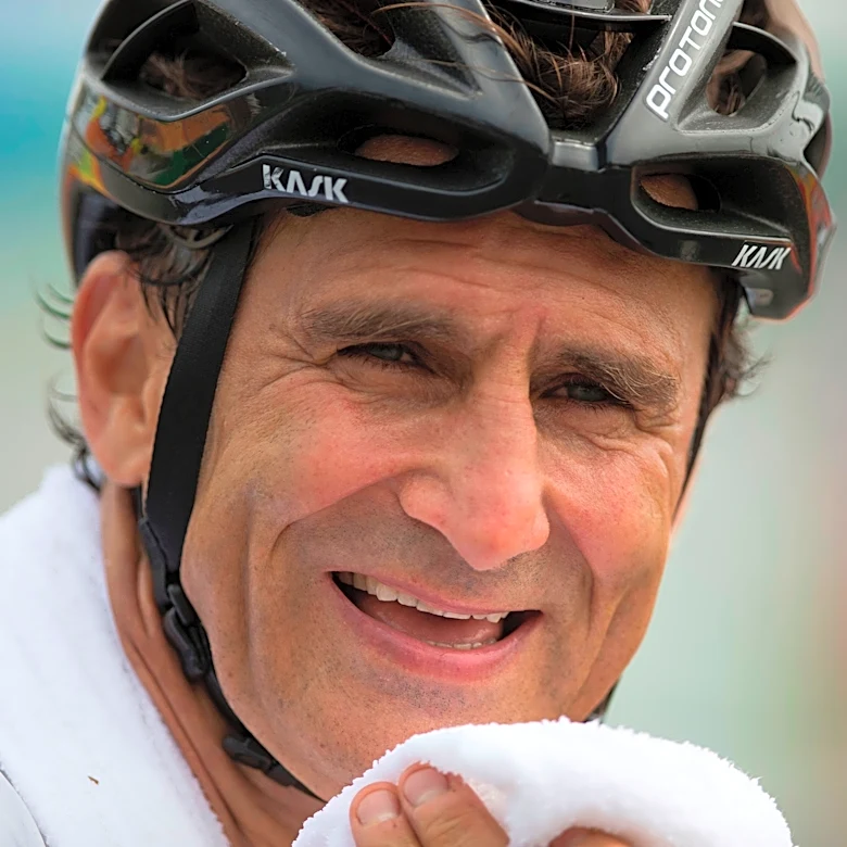 Alex Zanardi, auto racing champion-turned-Paralympian, dies at 59 after life-altering accidents