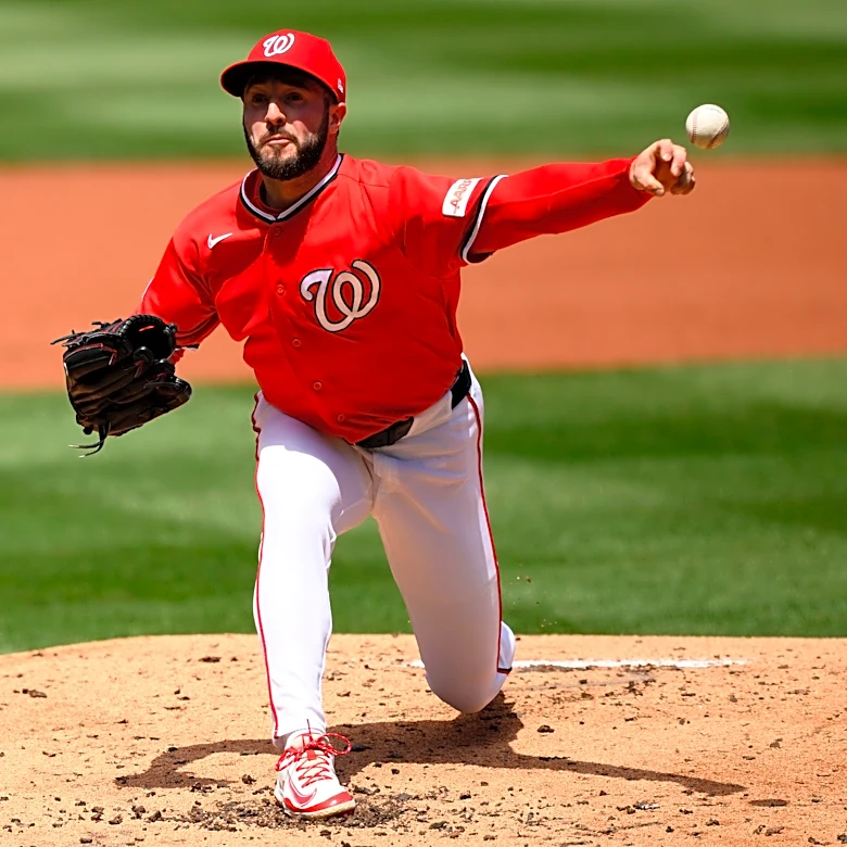 Nasim Nuñez drives in 2 as Nationals beat Brewers 3-2 to avoid sweep