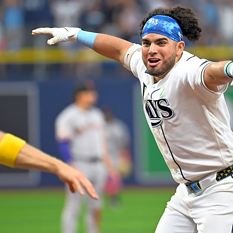 Jonathan Aranda's walk-off single gives Rays 2-1 win over Giants for 3-game sweep