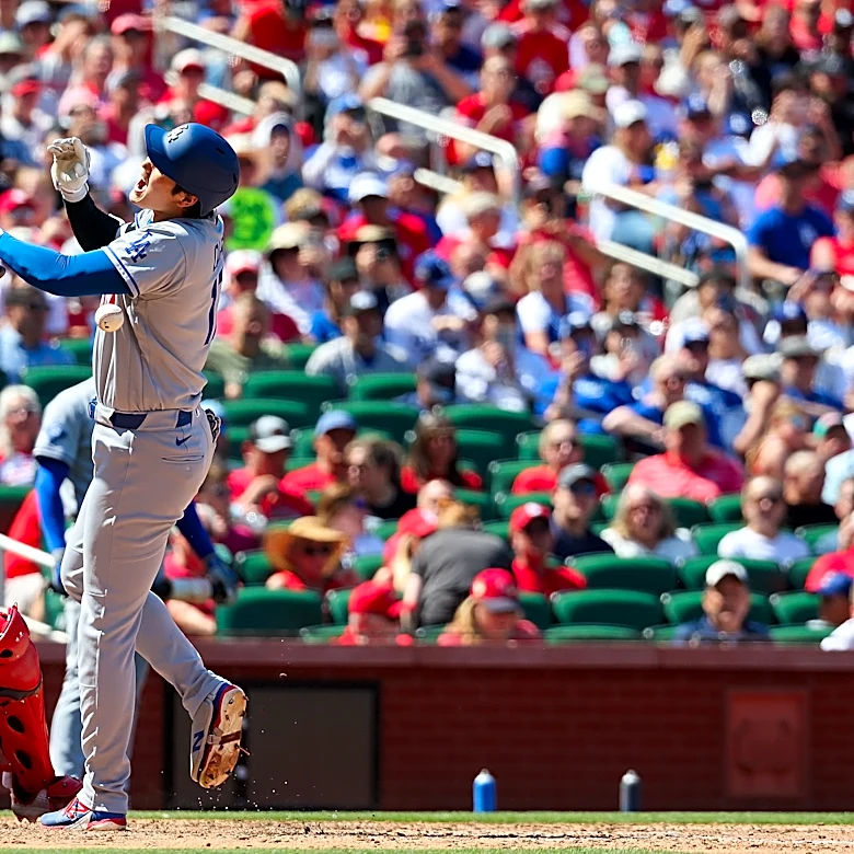 Dodgers' Shohei Ohtani goes hitless in 4th straight game for the 1st time since 2022