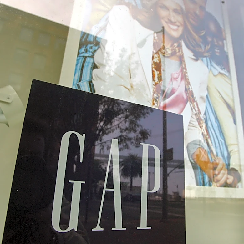 Doris Fisher, Gap co-founder who helped reshape US casual style, dies at 94