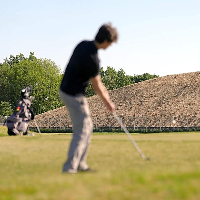 White House East Wing debris dumped at nearby golf course has toxic metals, a report says