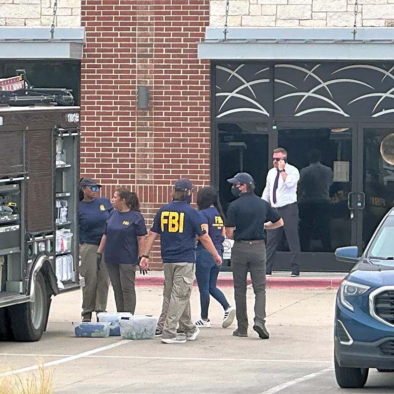 2 killed and 3 injured in shootings near a shopping mall north of Dallas, police say