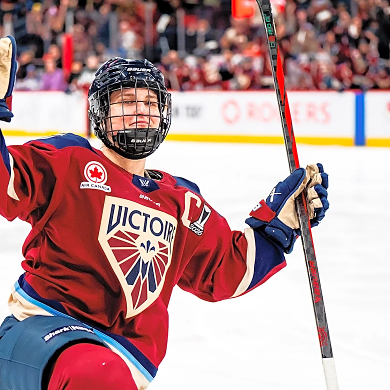 Poulin scores in third overtime as Victoire beat Frost 1-0 to tie PWHL series