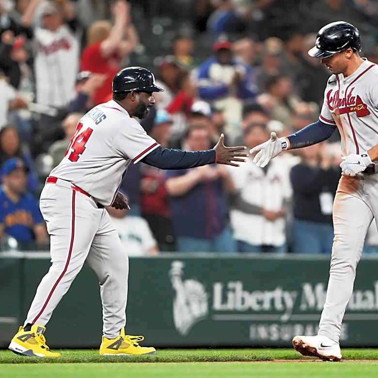 Matt Olson hits go-ahead homer in the ninth for Braves to outlast Mariners 3-2