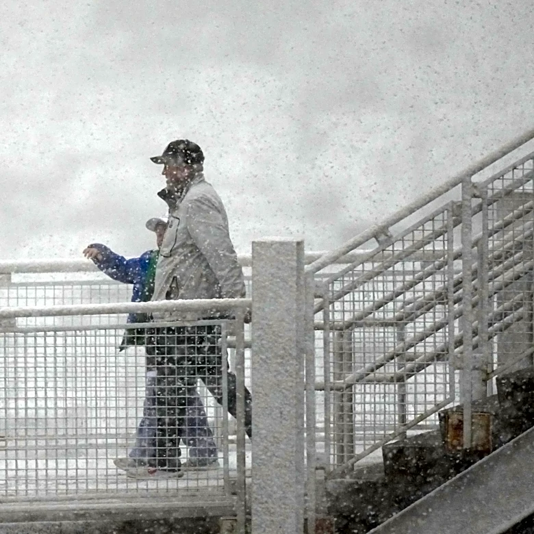 A late spring snowstorm slams Colorado, closing schools and disrupting commuters