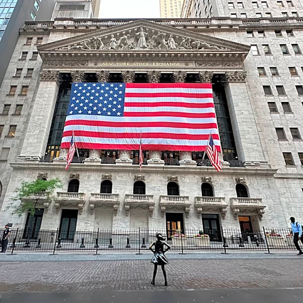 Wall Street inches higher, oil prices falls in tenuous peace between Iran and US