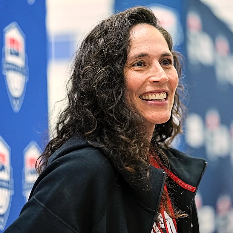 An honor worthy of her name: Sue Bird will be Connecticut's co-state bird each March