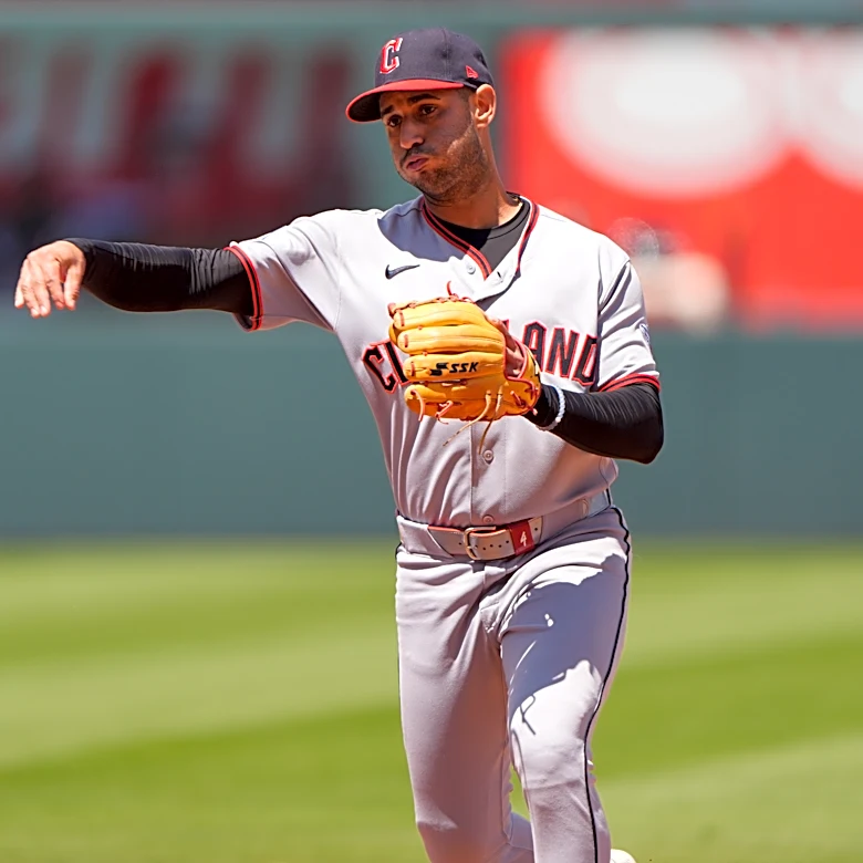 Bo Naylor hits 3-run home run to cement Guardians' 8-5 win over Royals