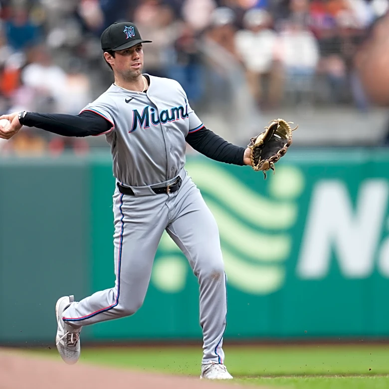 Marlins option Graham Pauley to Triple-A Jacksonville, recall Heriberto Hernández