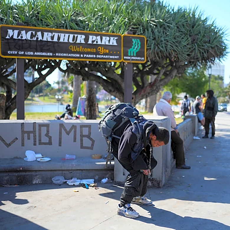 Federal drug raid near downtown Los Angeles spotlights public safety concerns during mayor's race