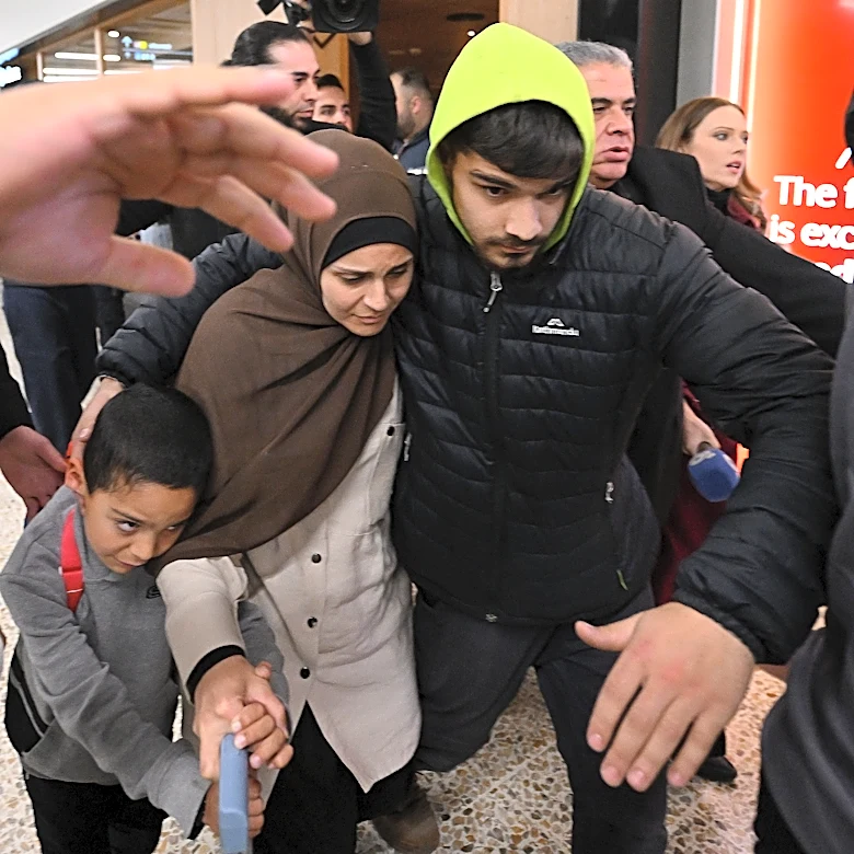 3 Australian women back from Syria face slavery and terrorism charges over alleged IS links