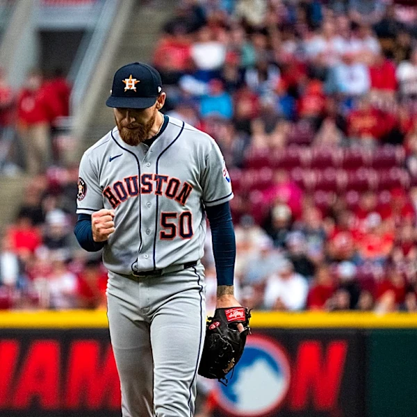 Astros beat the Reds 10-0, extending Cincinnati’s losing streak to 8