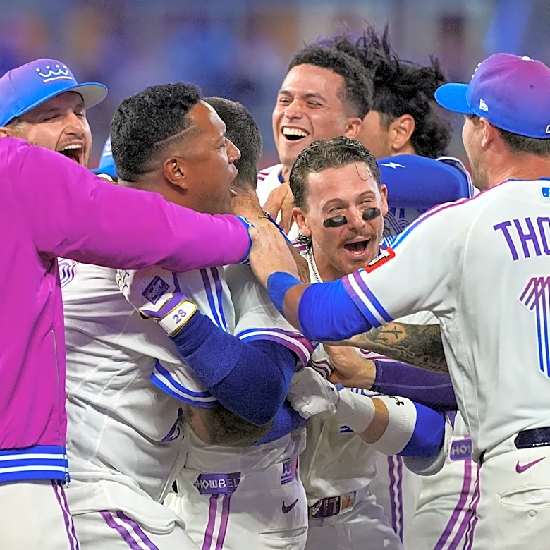 Isbel gets first walk-off hit, makes pair of great catches to lift Royals over Tigers 4-3