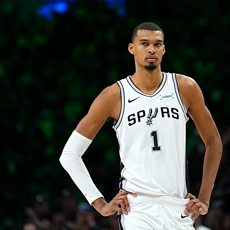 Wemby matches Kareem, Hakeem and Shaq with his superb stat line for Spurs in Game 3 win over Wolves
