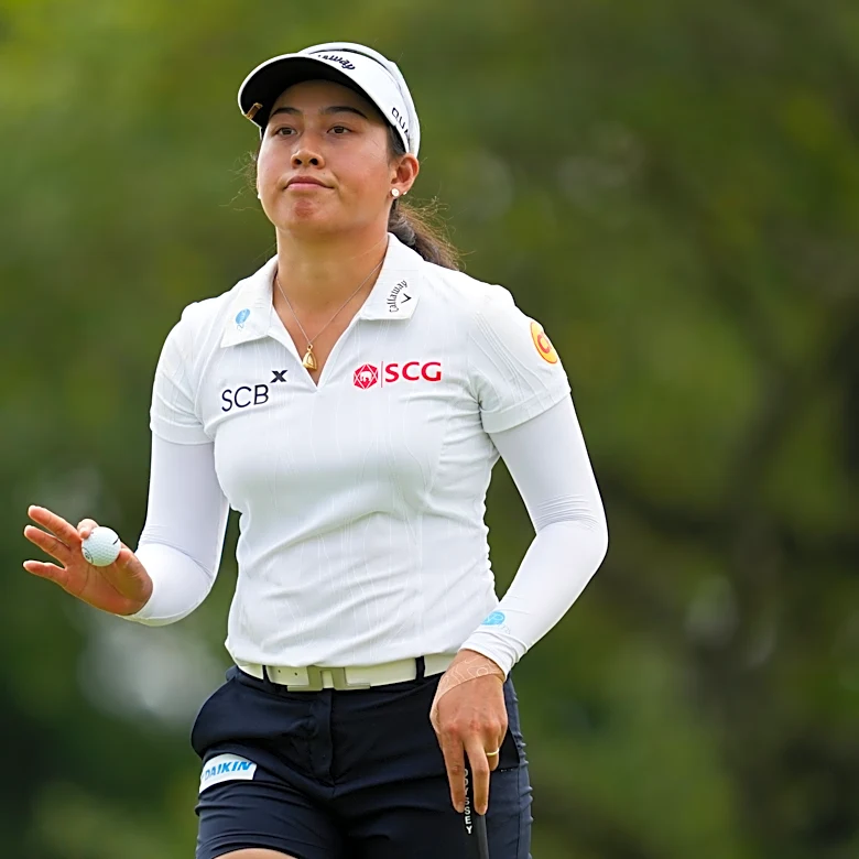 Jeeno Thitikul holds off every contender to stay in the lead at Mizuho Americas Open