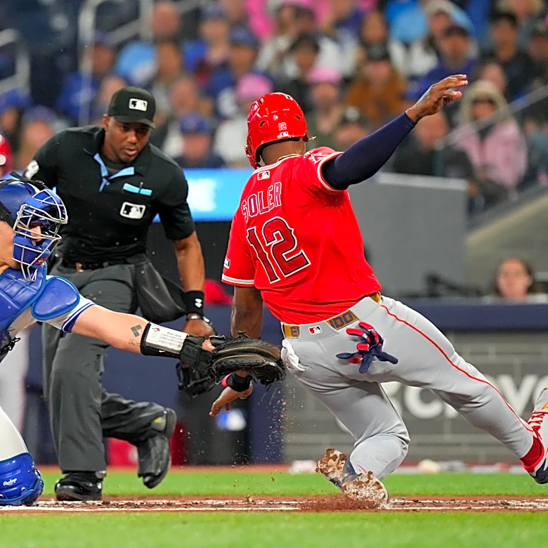 Valenzuela hits 3-run HR, Clement has 5 hits as Blue Jays rout Angels 14-1