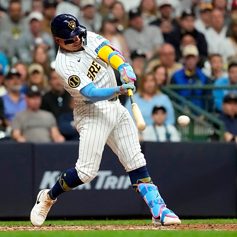 Brewers rally in 10th to win 4-3 as Yankees waste brilliant performance from Cam Schlittler