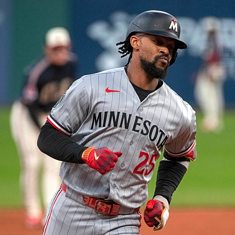 Byron Buxton's RBI double in 11th inning gives Twins a 2-1 victory over Guardians