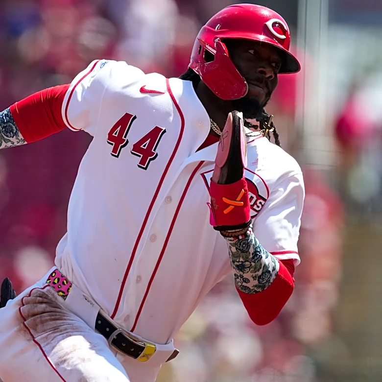 De La Cruz and Steer help the Reds back Abbott in a 5-0 win over the Astros