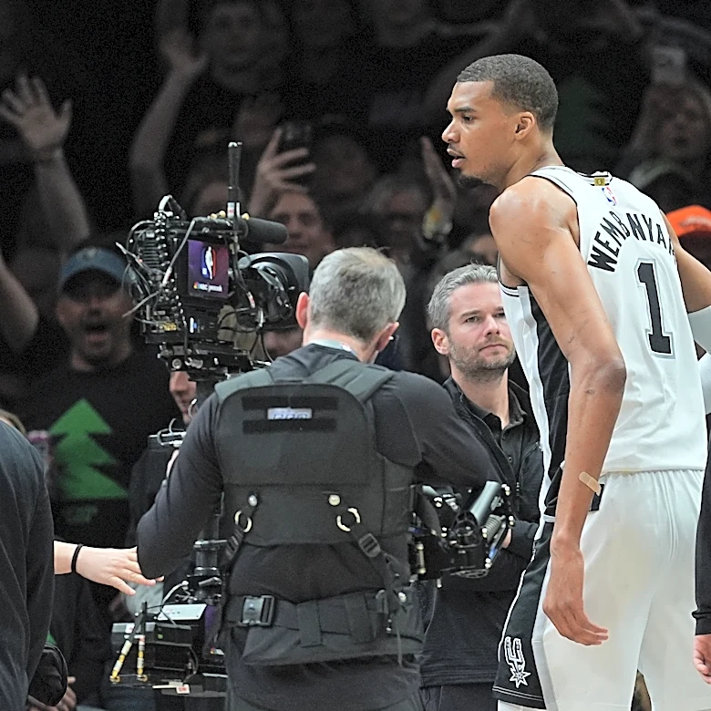 Spurs' Victor Wembanyama won't face further sanction for throwing an elbow, AP source says