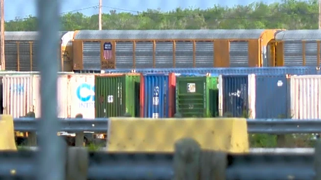 Heat stroke is suspected among 6 found dead in a boxcar at a rail yard in a Texas border town