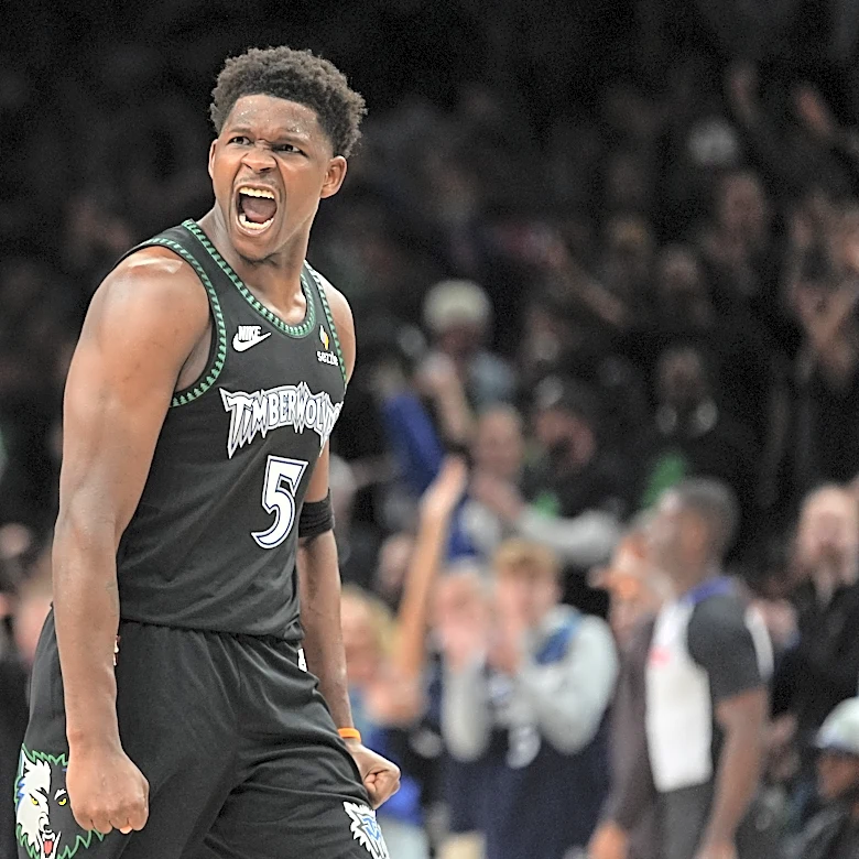 Anthony Edwards awes Timberwolves with his performance despite recent trouble with both knees