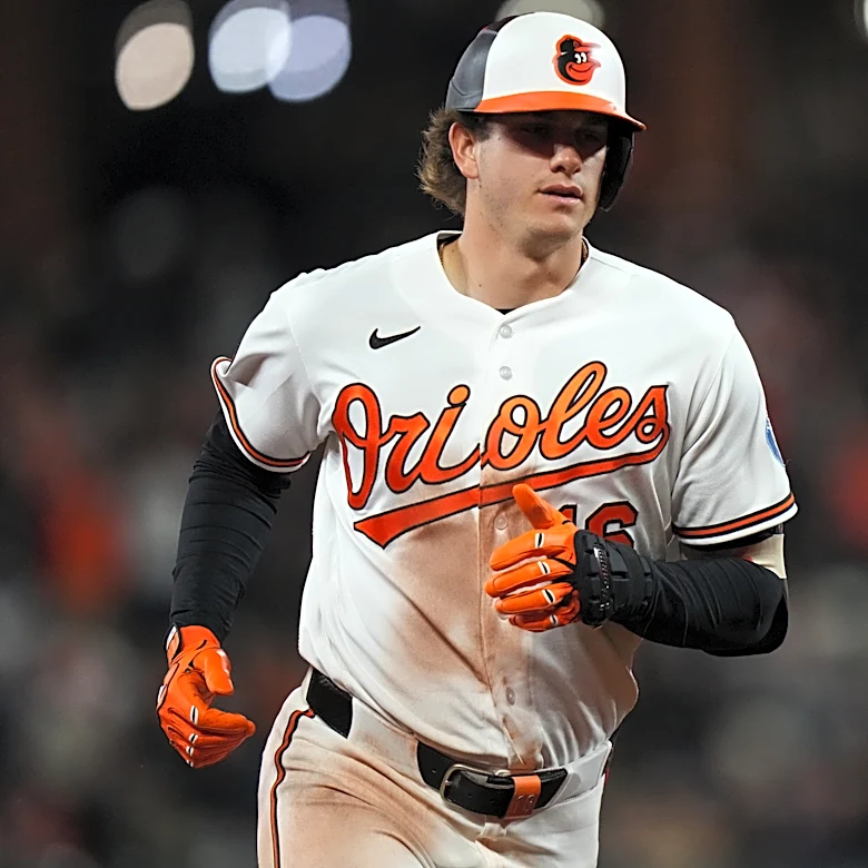 Weathers loses no-hitter in 7th before Mayo's 3-run homer carries Orioles to 3-2 win over Yankees