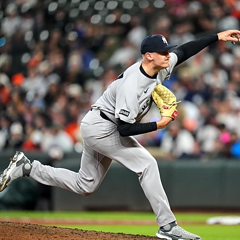 Weathers loses no-hit bid in 7th inning, then skidding Yankees drop 4th straight