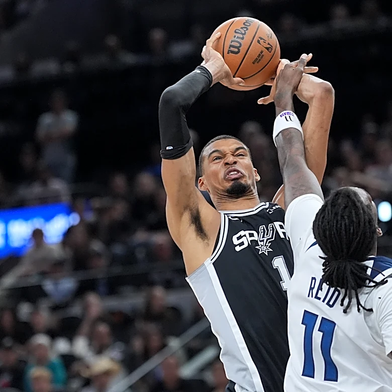 Wembanyama returns with a huge performance as the Spurs beat the Wolves 126-97 for a 3-2 lead