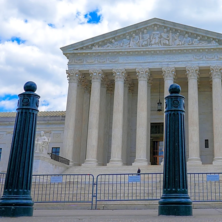 Supreme Court says man who lost leg can sue major logistics company over trucker crash