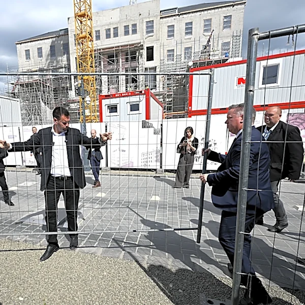 Hungary's new PM symbolically removes fences erected around Orbán's former offices