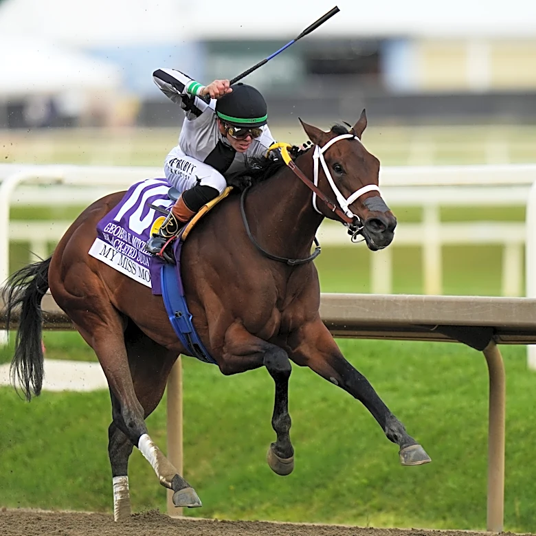My Miss Mo holds on to win the Black-Eyed Susan by 1 3/4 lengths over Jumping the Gun