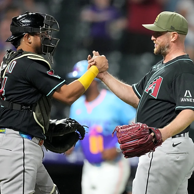 Merrill Kelly throws 1st career complete game, Diamondbacks beat Rockies 9-1