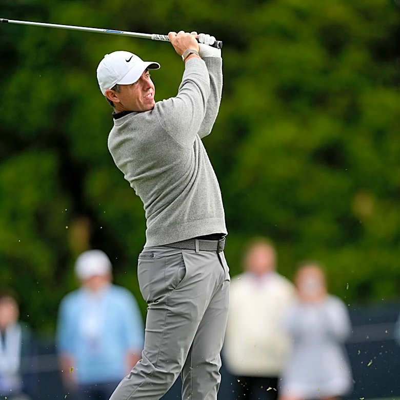 Rory McIlroy surges with 4 birdies on the front nine to join the PGA Championship chase