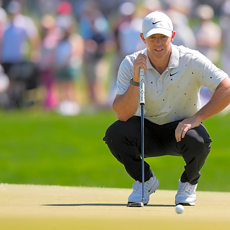 Rory McIlroy surges into PGA Championship contention with a 66 at Aronimink