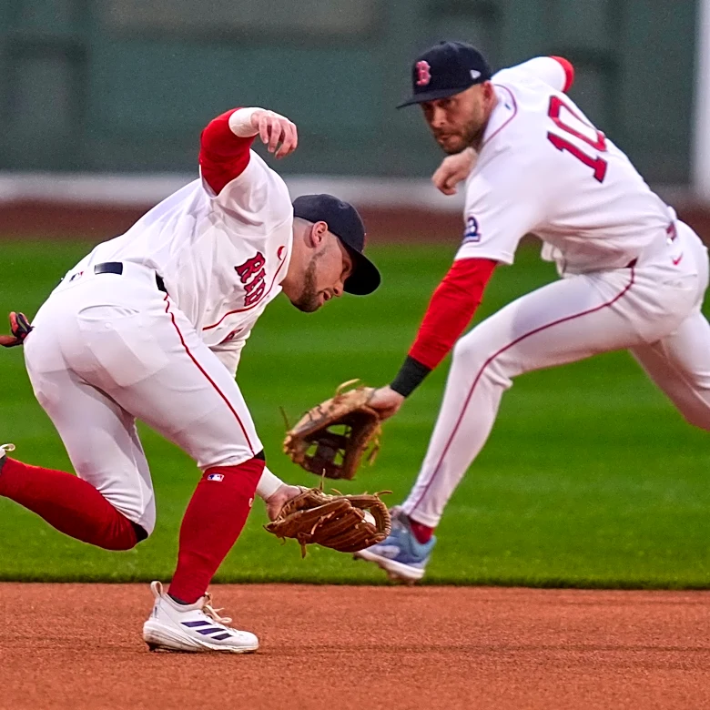 Red Sox place Trevor Story on the 10-day IL with a sports hernia, promote Nick Sogard
